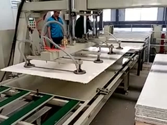 บอร์ดเครื่องแมกนีเซียมออกไซด์ที่เชื่อถือได้ความกว้างของบอร์ด 600-1220 มม