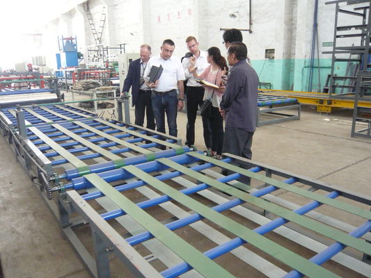 Adjustable Thick Roof Sheet Forming Machine , Roller Extruding Tiles Manufacturing Machine