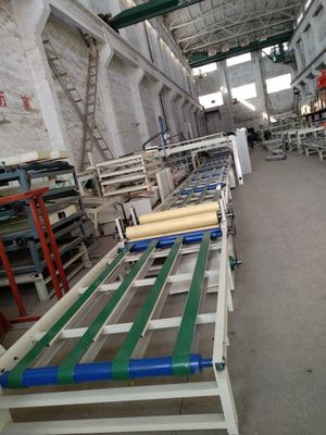 สายการผลิตแผ่นไฟเบอร์ซีเมนต์อัตโนมัติกำลังการผลิตสูง, เครื่องขึ้นรูปแผ่น