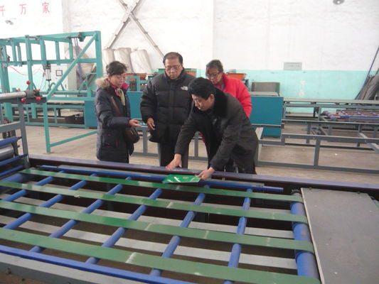 สายการผลิตแผงแซนวิชควบคุมความถี่คอมพิวเตอร์ อัตโนมัติเต็มรูปแบบ