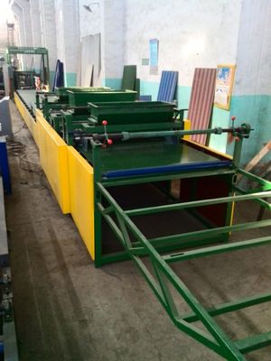 เครื่องทํากระเบื้องคลื่นสีหญ้า เครื่องทํากระเบื้องหลังคาเทคโนโลยีที่วิ่งในระยะกลับ