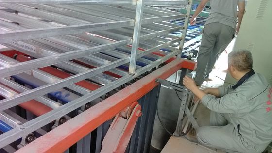 PLC การควบคุมจอสัมผัส อัตโนมัติ เติม เครื่องทําผนังความแข็งแรงสูง