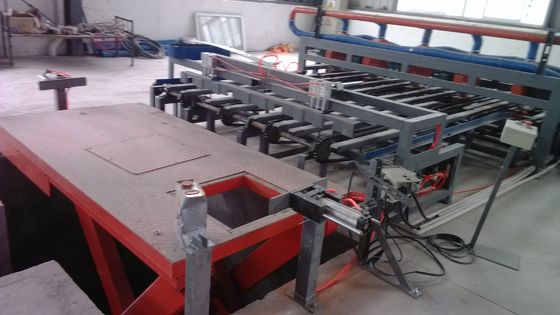 เครื่องทำแผงผนังแบบ Cold Pressure สำหรับบอร์ดแซนวิชไฟเบอร์ซีเมนต์ / Mgo