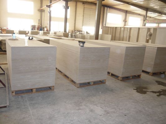 เครื่องขึ้นรูปพลาสติก PVC แบบสูญญากาศ สำหรับวัสดุบรรจุภัณฑ์ภายนอก / กระดานเครื่องเขียน