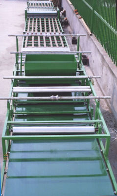 เครื่องผลิตแผ่นปานล์ความดันเย็นแบบเลนเลอร์