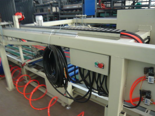 เครื่องทำประตูขนาด 1.5 * 18 เมตร สำหรับประตูไฟเบอร์ซีเมนต์ พร้อมพื้นผิวเหล็กที่ประหยัดพลังงาน