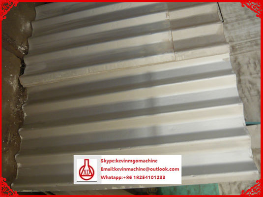 เครื่องทำกระเบื้องหลังคาเหล็กสี, เครื่องกดกระเบื้องไฮดรอลิกแบบมืออาชีพ