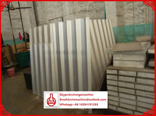 เครื่องทำกระเบื้องหลังคาเหล็กสี, เครื่องกดกระเบื้องไฮดรอลิกแบบมืออาชีพ