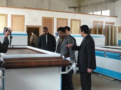 เครื่องผลิตมะกนีเซียมออกไซด์ โพลีอุเรธาน แซนวิช แพนลท์ / เครื่องผลิตกระดาน