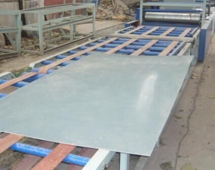 เครื่องปรับปรุงแผ่นคอนกรีตผนังแบบลวดลายเบา 1 ปี รับประกัน