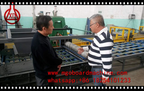 บ้าน Prefab แมกนีเซียมออกไซด์ Roof Tile ทําเครื่อง / สายการผลิต Ce ใบรับรอง